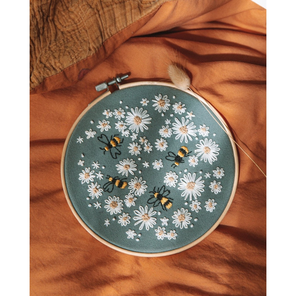 Busy Bees embroidery design