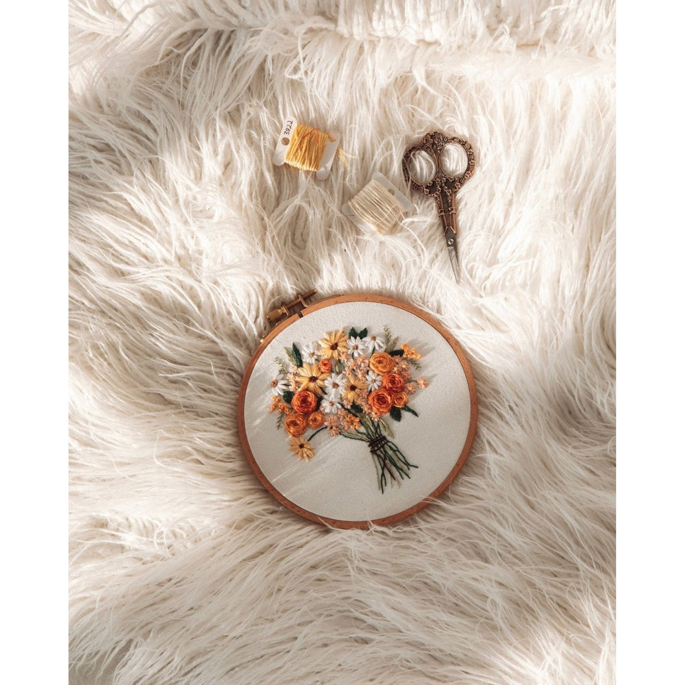 Daisy Bouquet Embroidery Kit