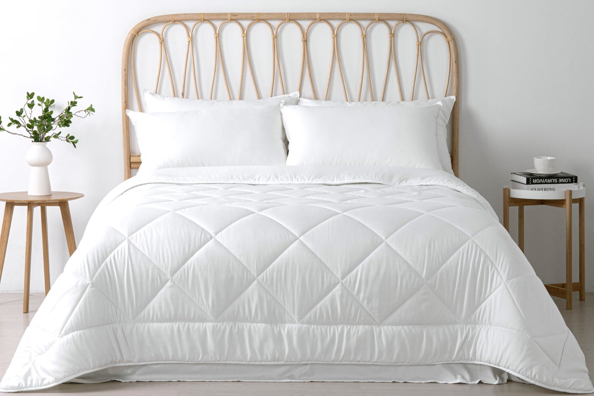 Ovela All Season Microfibre Quilt (King)