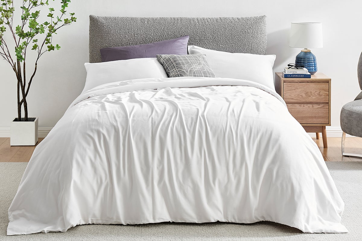 Ovela 1200TC Cotton Rich Quilt Cover Set (White, King)