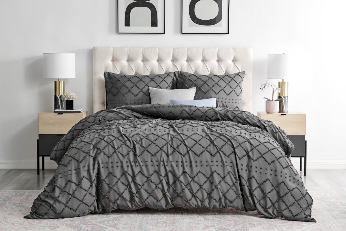 Ovela Tilly Tufted Quilt Cover Set (Castlerock Grey, Single)
