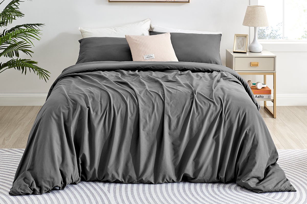 Ovela Ultra Soft Washed Microfibre Quilt Cover Set (Graphite, King)
