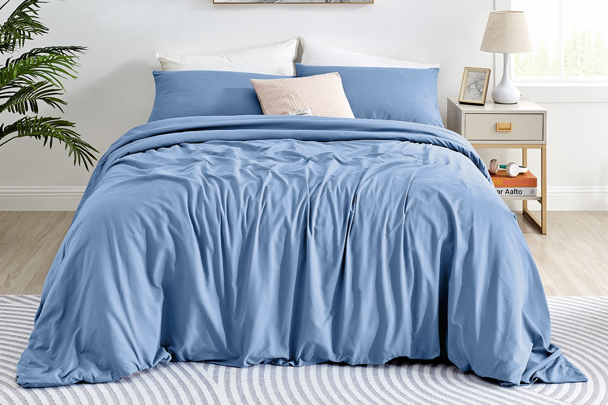 Ovela Ultra Soft Washed Microfibre Quilt Cover Set  (Infinity, King)