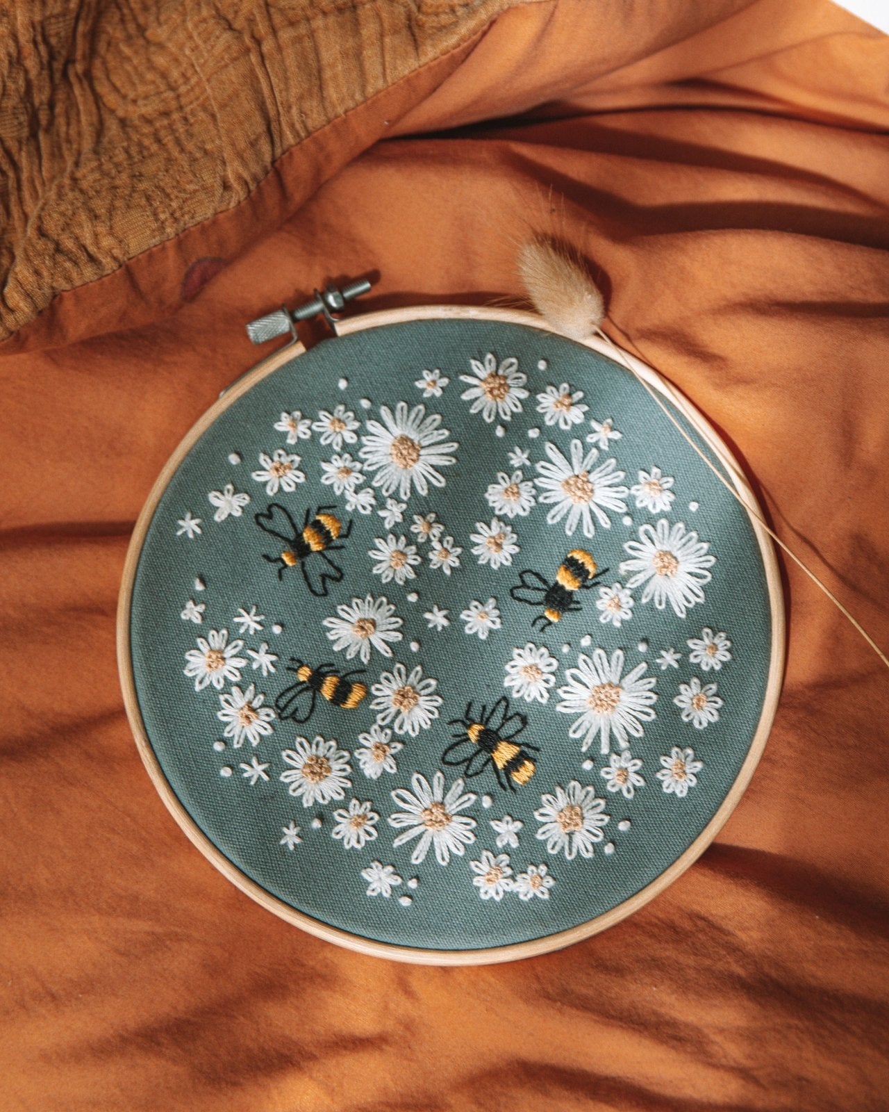 Busy Bees embroidery design