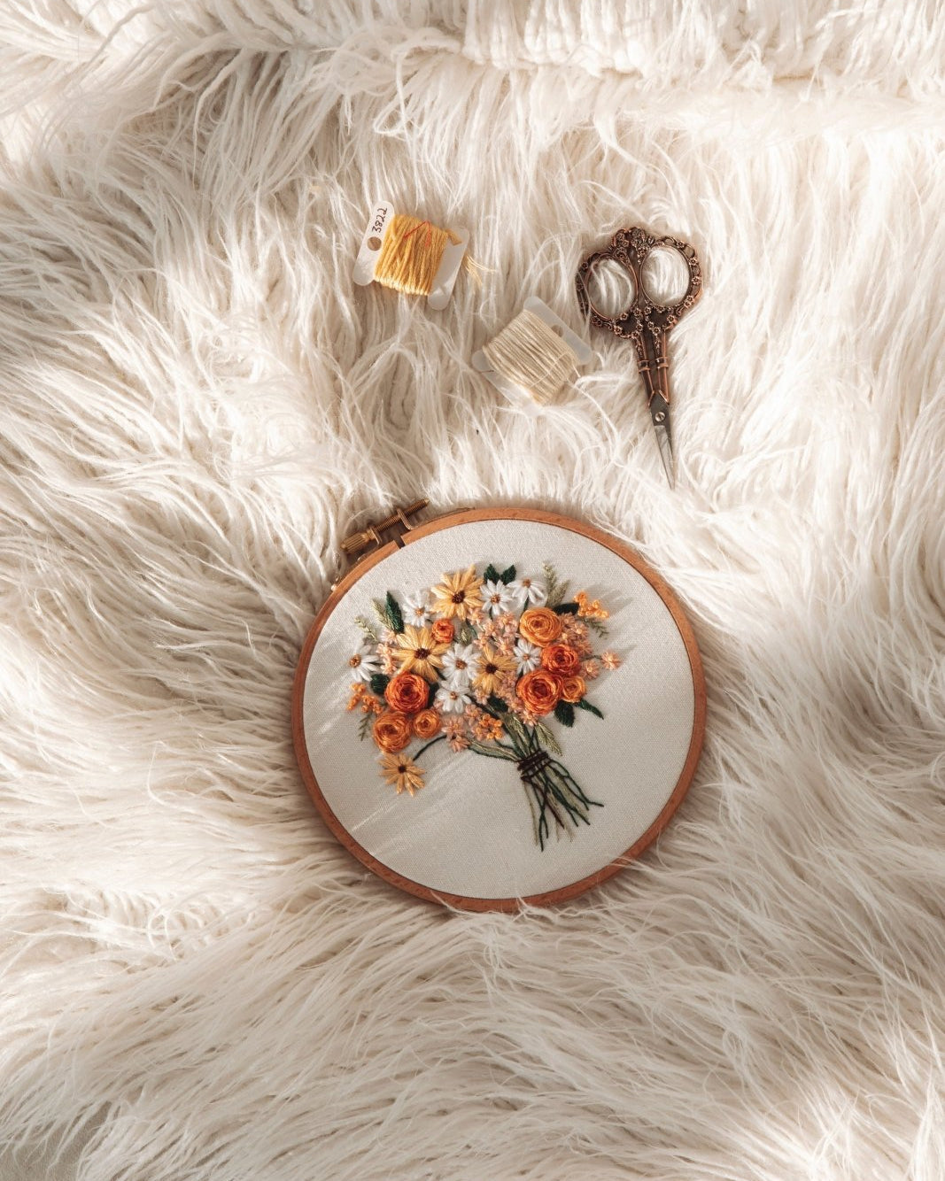Daisy Bouquet Embroidery Kit